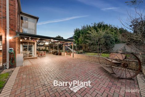 Property photo of 3 St Leonard Way Pakenham VIC 3810