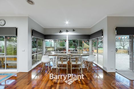 Property photo of 3 St Leonard Way Pakenham VIC 3810