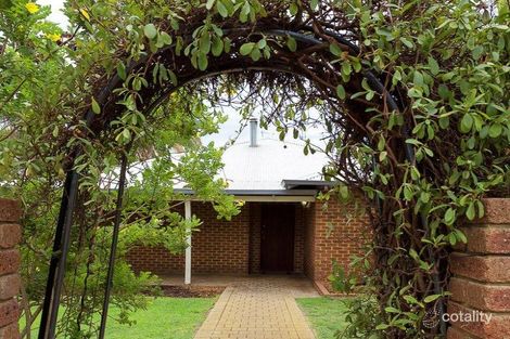 Property photo of 34 Stefanelli Close Wandi WA 6167