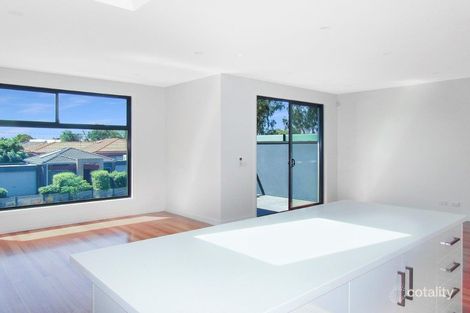 Property photo of 3/49 Storey Road Reservoir VIC 3073