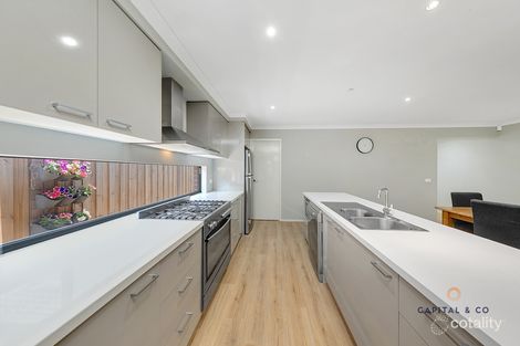 Property photo of 6 Stettler Boulevard Mickleham VIC 3064