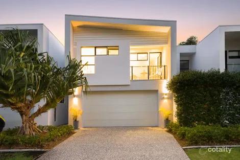 Property photo of 2/323 Bayview Street Hollywell QLD 4216