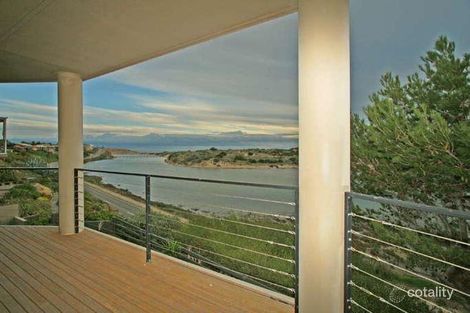Property photo of 17 Commercial Road Port Noarlunga South SA 5167
