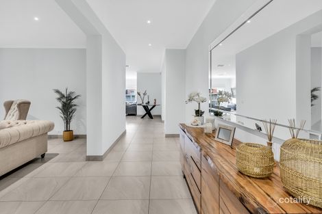 Property photo of 4 Marchmont Rise Craigieburn VIC 3064