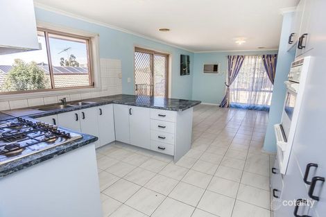 Property photo of 31 Ravenhill Boulevard Roxburgh Park VIC 3064