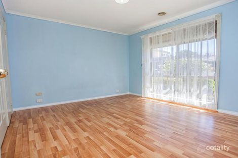 Property photo of 31 Ravenhill Boulevard Roxburgh Park VIC 3064
