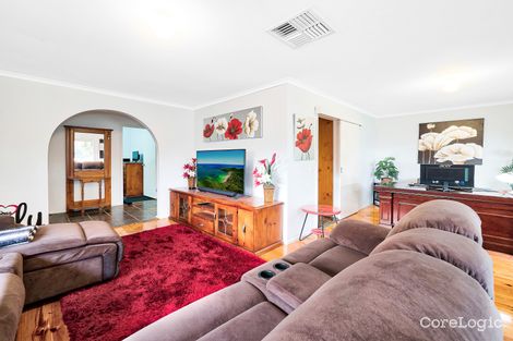 Property photo of 5 Courtenay Avenue Cranbourne North VIC 3977