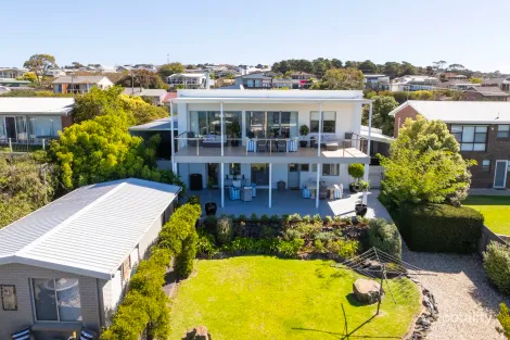 32 Dodson Rd, Encounter Bay, SA 5211