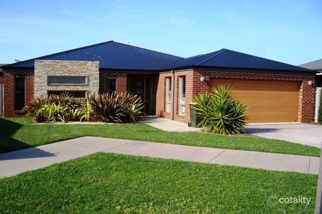 Property photo of 14 Huntingfield Close Traralgon VIC 3844