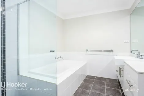 Property photo of 16 Thoroughbred Drive Cobbitty NSW 2570