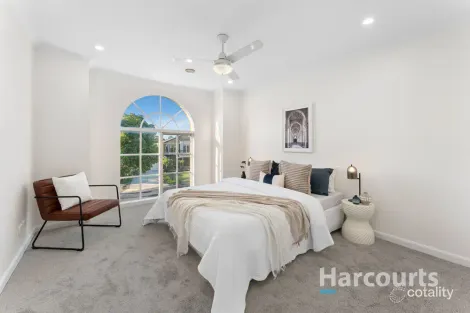 Property photo of 14 Caruana Drive Dingley Village VIC 3172