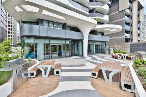 Property photo of 108/12 Queens Road Melbourne VIC 3004