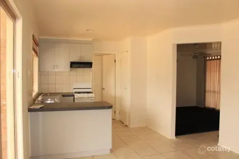 Property photo of 67 Flemington Crescent Werribee VIC 3030