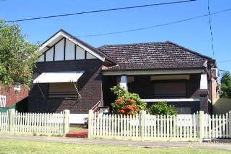 9 Wearne St, Canterbury, NSW 2193