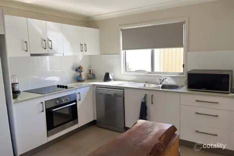 Property photo of 1/73 Centenary Drive Middlemount QLD 4746