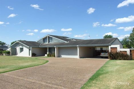 Property photo of 15-17 Paxton Street Denman NSW 2328