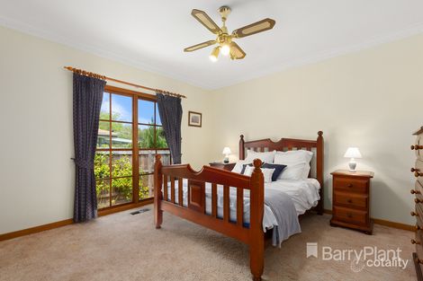 19 Bruce St, Diamond Creek, VIC 3089