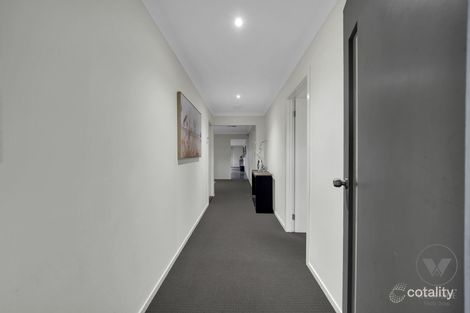 Property photo of 1 Sherrington Grange Derrimut VIC 3026