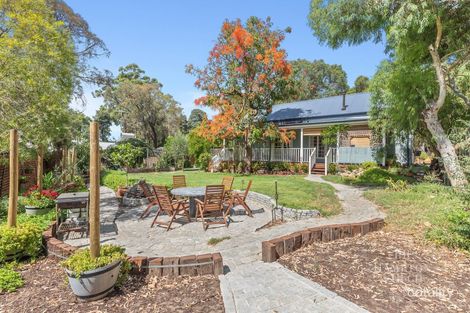 15 Hartung St, Mundaring, WA 6073