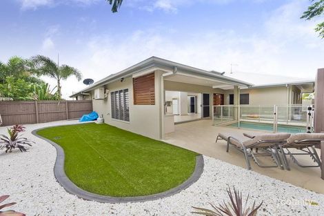 Property photo of 1/60 Harbour Drive Trinity Park QLD 4879