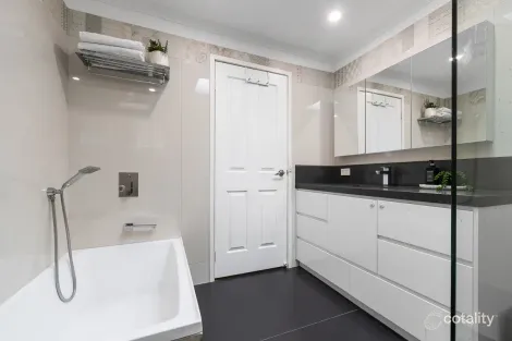 Property photo of 81 Casuarina Drive Frankston South VIC 3199