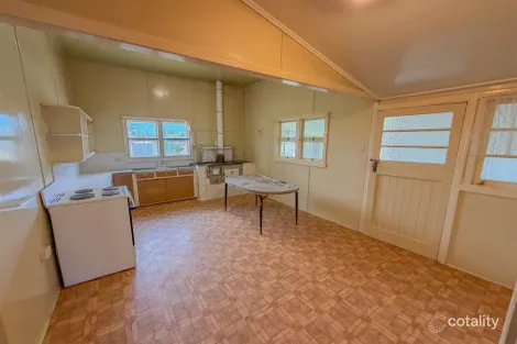 Property photo of 41 Archibald Street Stanthorpe QLD 4380