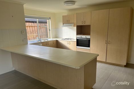 Property photo of 8 Avenham Court Hillside VIC 3037
