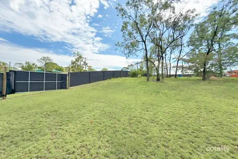 30 Bramston St, Banana, QLD 4702