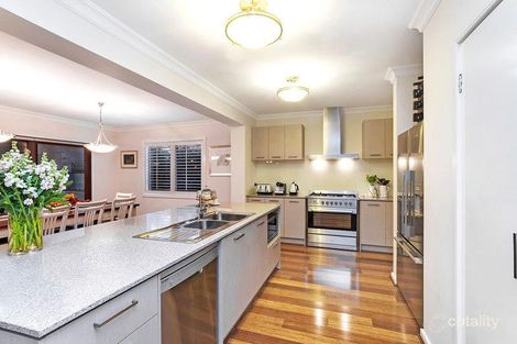 Property photo of 5 Oakleigh Crescent Ormond VIC 3204