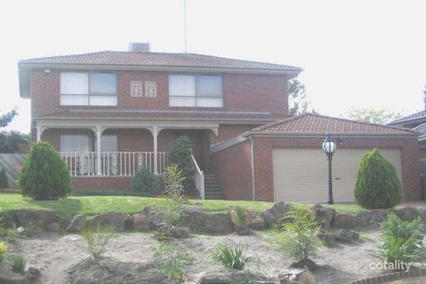 Property photo of 9 Kerry Close Berwick VIC 3806