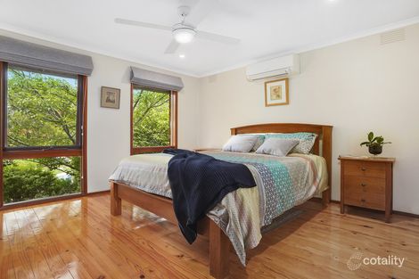 Property photo of 4 Yurana Court St Helena VIC 3088