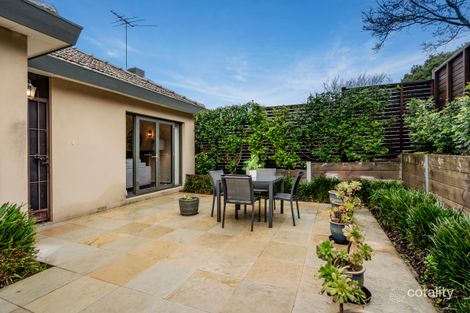 1/2 Kneale Dr, Box Hill North, VIC 3129