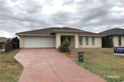 Property photo of 6 Hepburn Close Rutherford NSW 2320