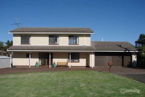 1 Armstrong St, Halls Head, WA 6210
