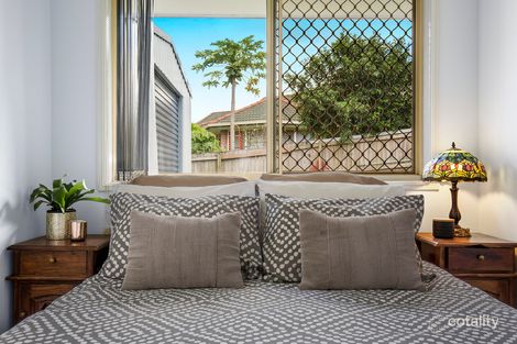 Property photo of 1 Stillwater Crescent Robina QLD 4226