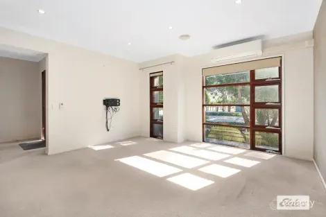 Property photo of 22 Riverside Boulevard Killara VIC 3691