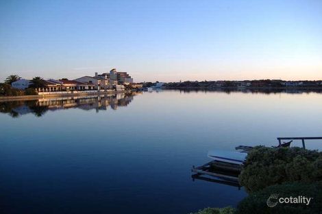 18 Martin Ct, West Lakes, SA 5021