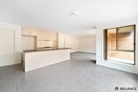 Property photo of 12 Burrawang Close Brookfield VIC 3338