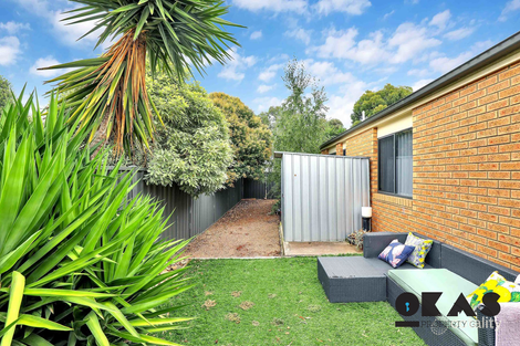 Property photo of 13 Strutt Place Caroline Springs VIC 3023