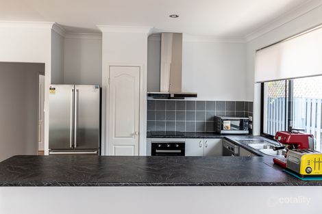 Property photo of 6 Shorehaven Place Varsity Lakes QLD 4227