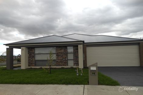 Property photo of 21 Rannoch Street Cranbourne East VIC 3977
