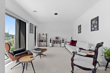 Property photo of 6 Page Court Clyde VIC 3978