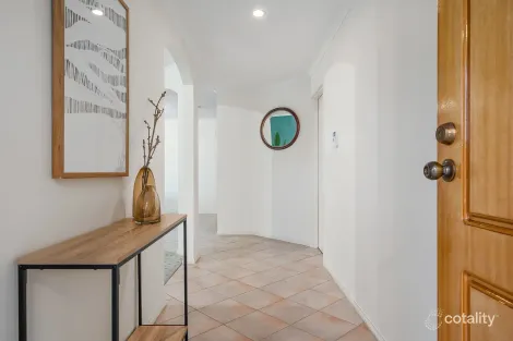 Property photo of 14 Sissinghurst Drive Oakden SA 5086