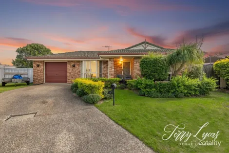 Property photo of 6 Solo Court Beachmere QLD 4510