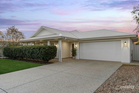17 Bondi Cres, Gobbagombalin, NSW 2650