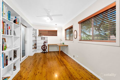 Property photo of 18 Robyn Road Albion Park Rail NSW 2527