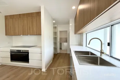 Property photo of 28 Jacana Close Mareeba QLD 4880