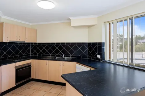 Property photo of 18/12-14 Hills Street Gosford NSW 2250