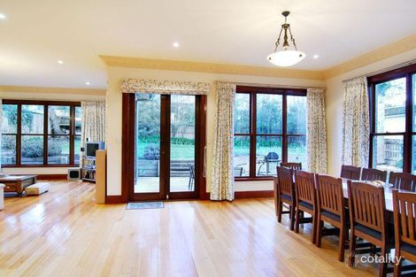 Property photo of 1 Fairfield Avenue Camberwell VIC 3124