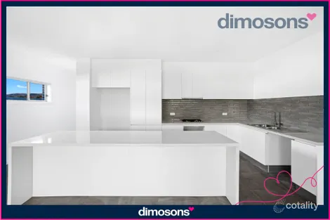 Property photo of 23A Upland Chase Albion Park NSW 2527